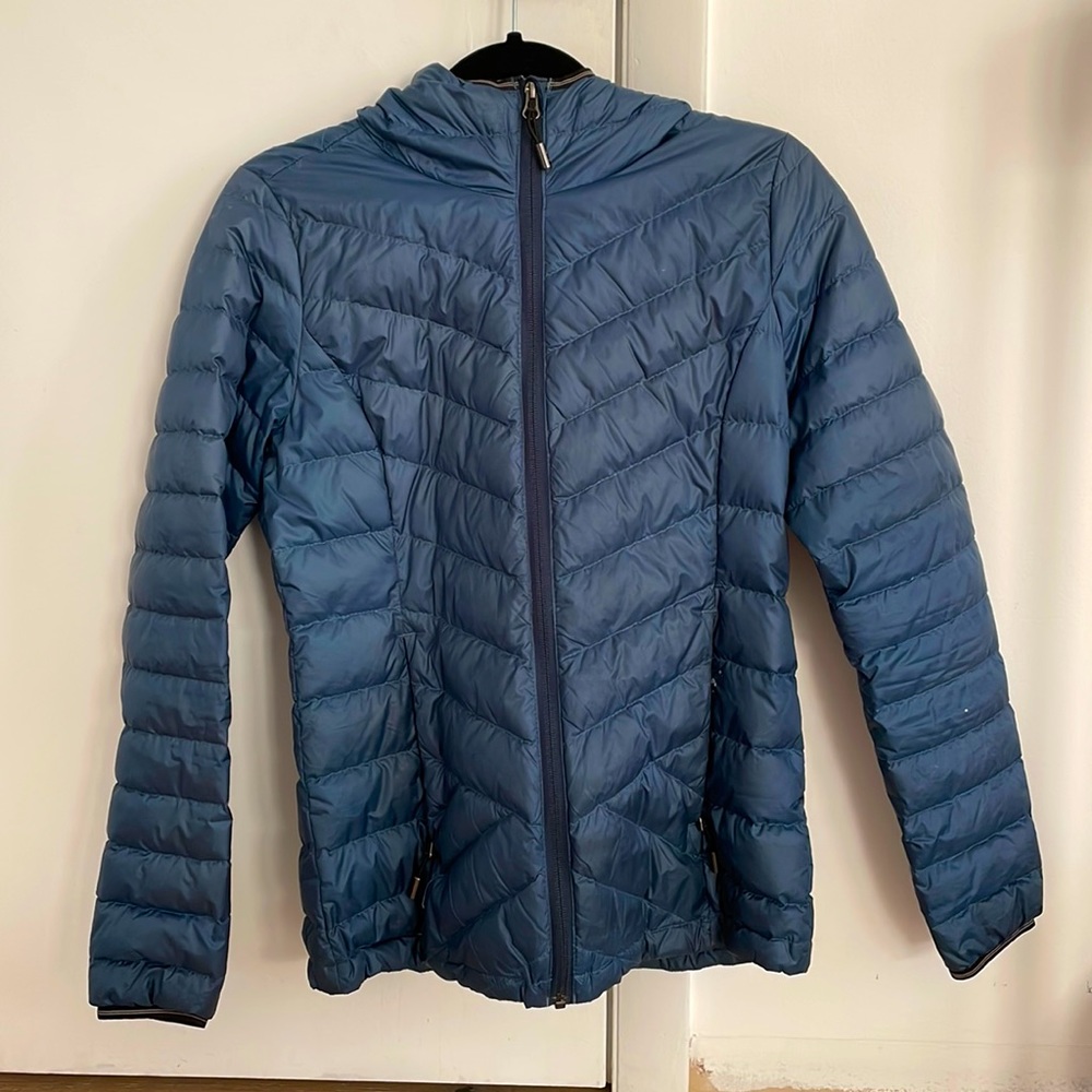 Lolë down jacket
